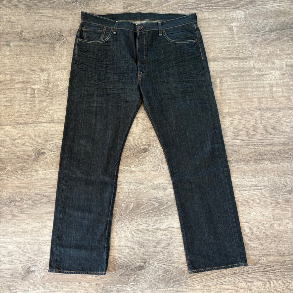 Levi's Black Straight Jeans Timeless Style